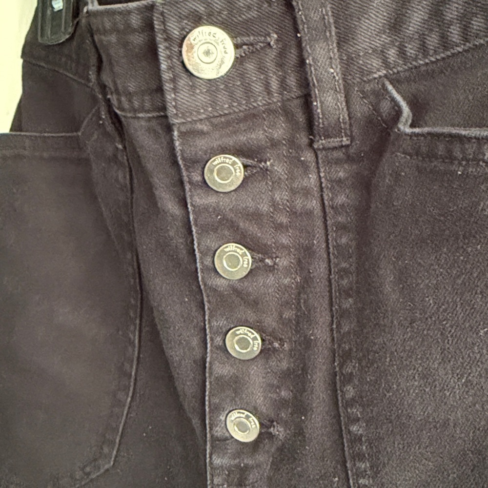 Wilfred Free Aritzia High Waist Button Fly Straight Leg Black Jeans Crop Size 4 - Picture 4 of 5